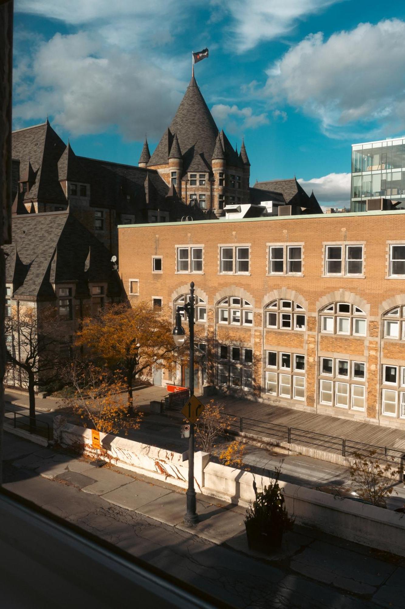 Lift Hotel Montréal Kültér fotó
